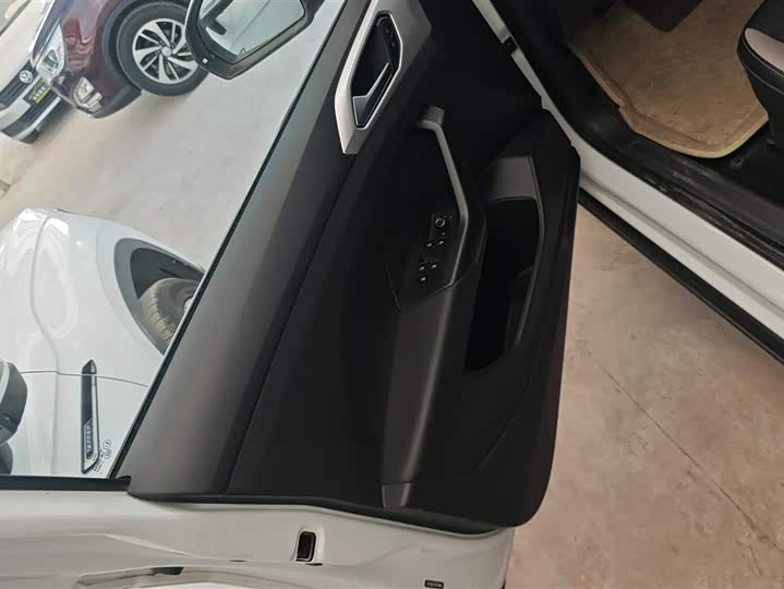 Volkswagen Tacqua 2023 2023款 200TSI DSG 悦智联版