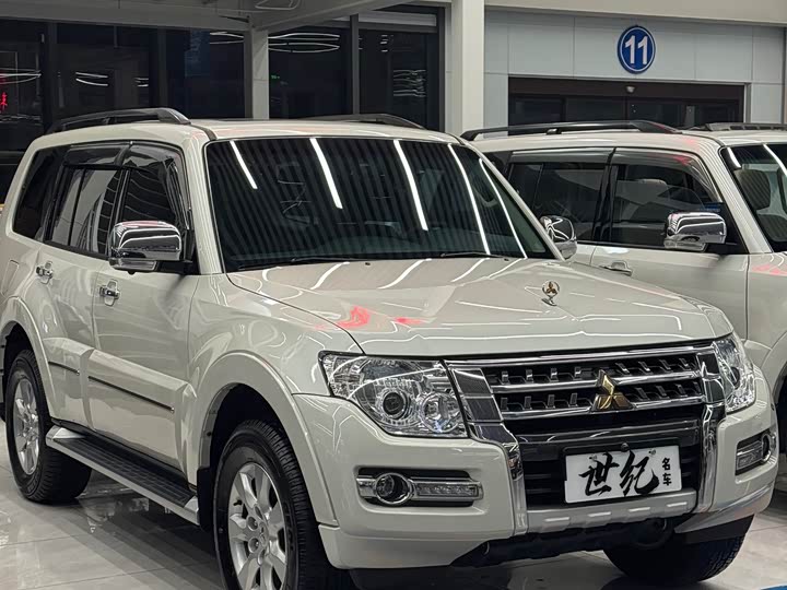 Mitsubishi Pajero 2020 2020款 3.0L 自动豪华越野版