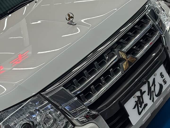 Mitsubishi Pajero 2020 2020款 3.0L 自动豪华越野版