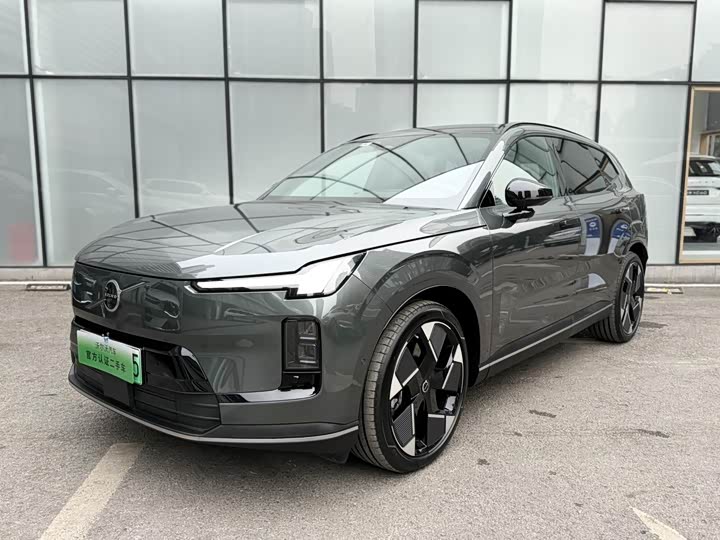 Volvo XC60 2026 2026款 B5 四驱智雅豪华版