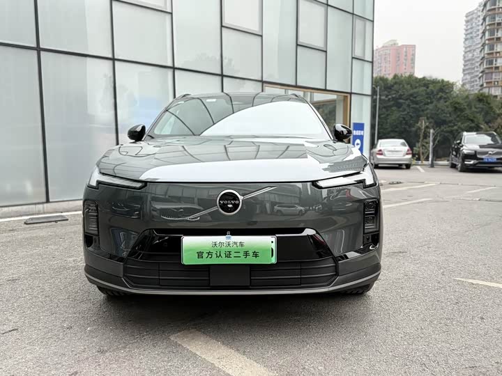 Volvo XC60 2026 2026款 B5 四驱智雅豪华版