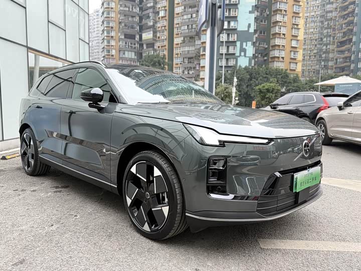 Volvo XC60 2026 2026款 B5 四驱智雅豪华版