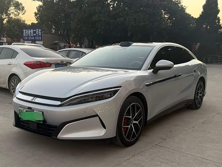 2025 BYD Han L