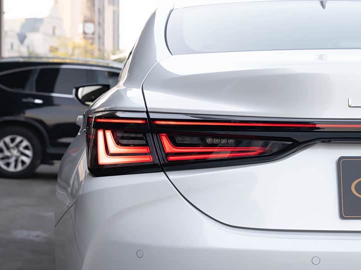 Lexus ES 2025 2025款 200 臻享版