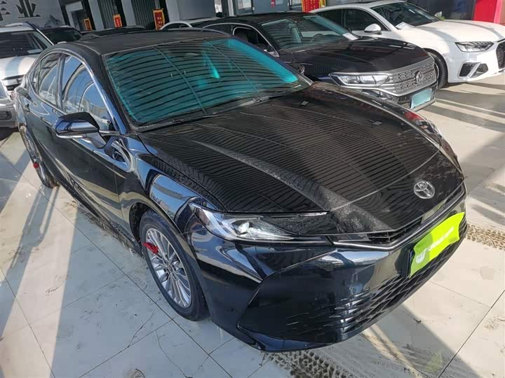 Toyota Camry 2026 2026款 双擎 2.0HE 精英版