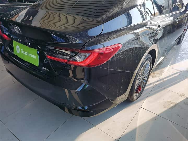 Toyota Camry 2026 2026款 双擎 2.0HE 精英版