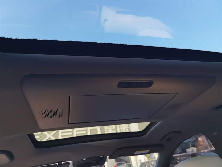 Dongfeng Yipai eπ 008 2024 2024款 636Max纯电版 6座