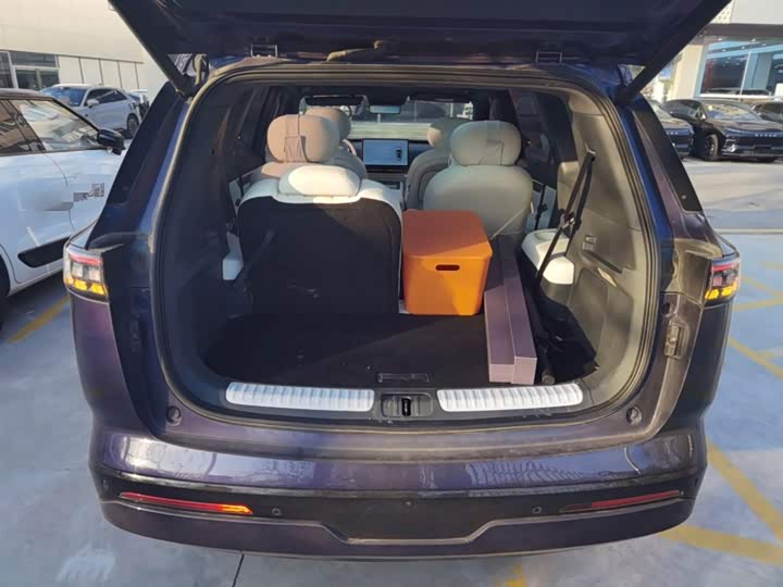 Dongfeng Yipai eπ 008 2024 2024款 636Max纯电版 6座