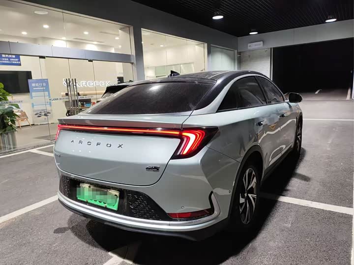 BAIC Arcfox Alpha S 2022 2022款 708S+ 160kW
