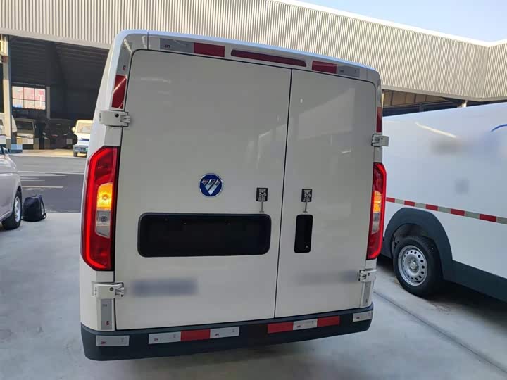 Foton Smart Smurf E7 2024 2024款 改款 纯电动厢式运输车 平顶2座 亿纬锂能41.86kWh