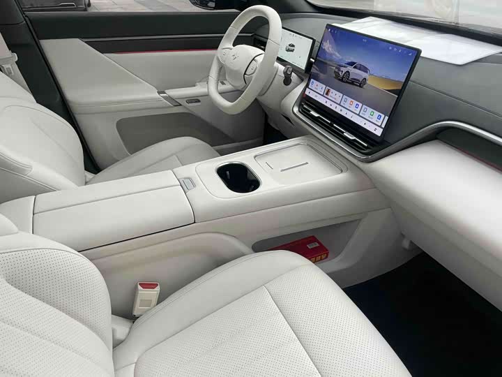 Dongfeng Yipai eπ 008 2024 2024款 210Max增程版 6座