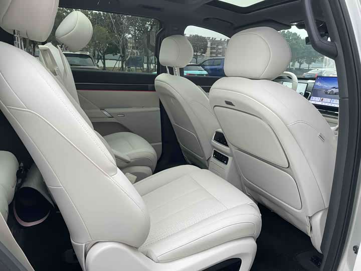 Dongfeng Yipai eπ 008 2024 2024款 210Max增程版 6座