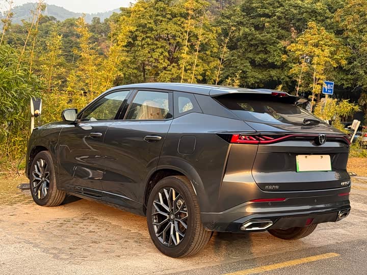 Changan UNI-Z Hybrid 2025 2025款 智慧新蓝鲸 125km 战舰版