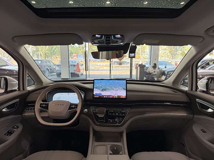 Roewe iMax 8 EV 2025 2025款 1.5T DMH 陆尊奢享版