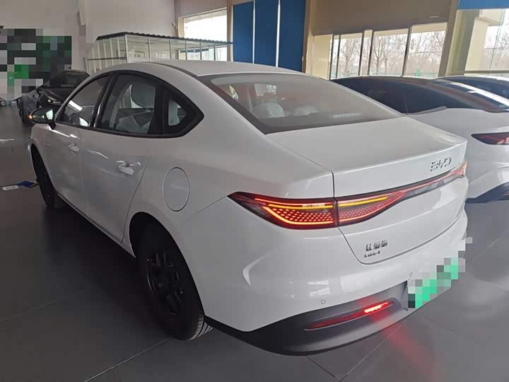 BYD Seal 05 DM-i Hybrid 2025 2025款 DM-i 智驾版 55KM豪华型