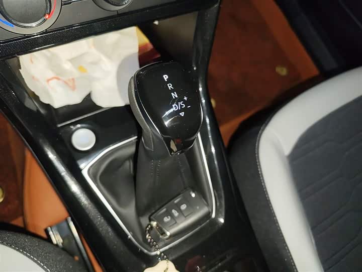 Volkswagen Tharu 2026 2026款 新锐 1.5L 锐意版