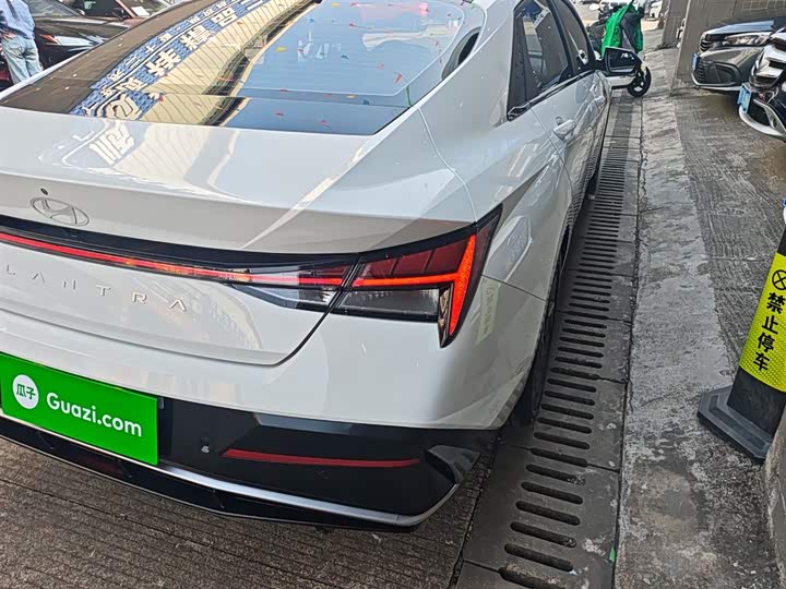 Hyundai Elantra N line 2023 2023款 1.5L CVT LUX尊贵版