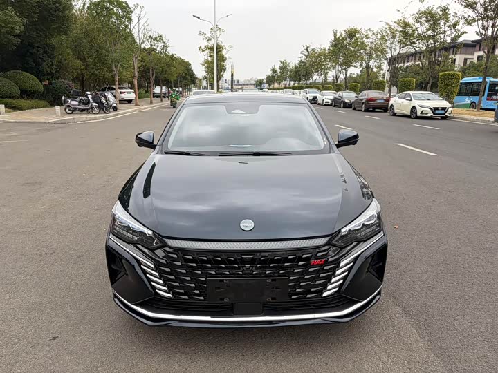 Dongfeng Aeolus Yixuan Max 2022 2022款 1.5T 超帅潮爸版