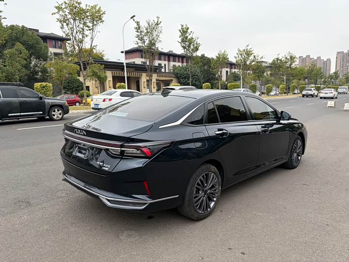 Dongfeng Aeolus Yixuan Max 2022 2022款 1.5T 超帅潮爸版