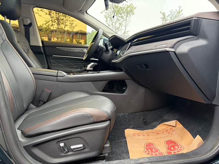 Dongfeng Aeolus Yixuan Max 2022 2022款 1.5T 超帅潮爸版