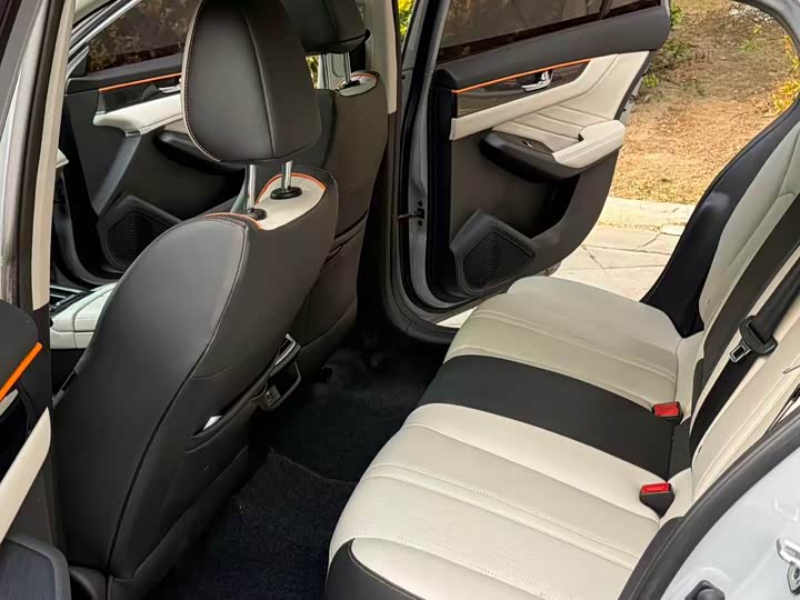 Dongfeng Aeolus Yixuan Max 2022 2022款 1.5T 超帅潮爸版