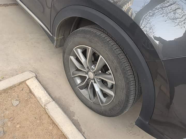 Roewe RX5 2023 2023款 PLUS 330TGI 自动领潮智惠版