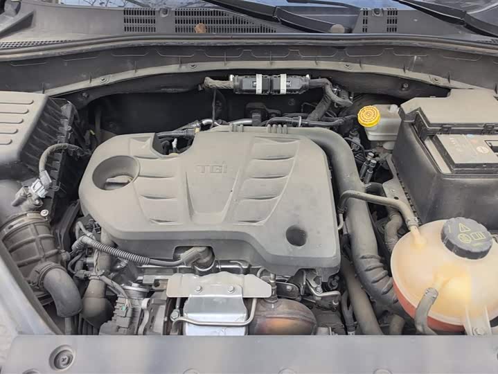 Roewe RX5 2023 2023款 PLUS 330TGI 自动领潮智惠版