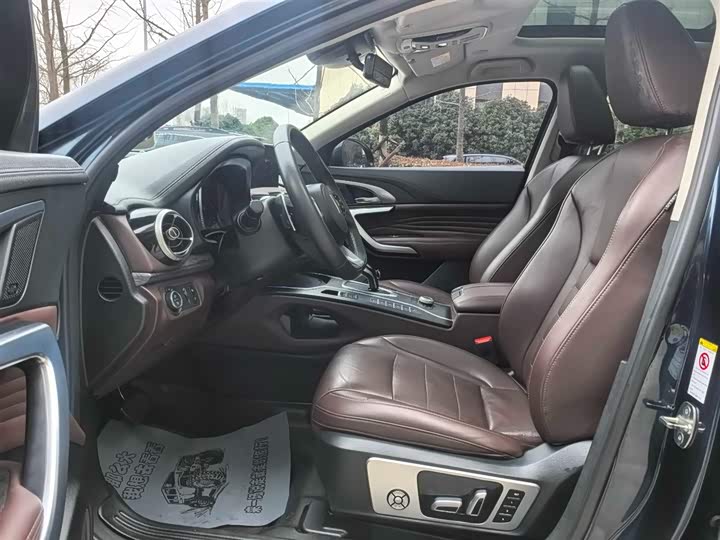 Wey VV7 2020 2020款 2.0T 旗舰型