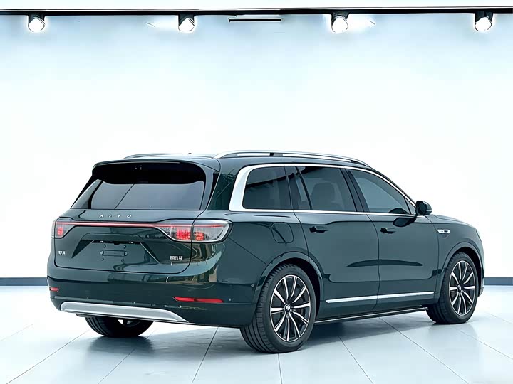 Aito M9 2025 2025款 增程 Ultra版 52kWh 5座版