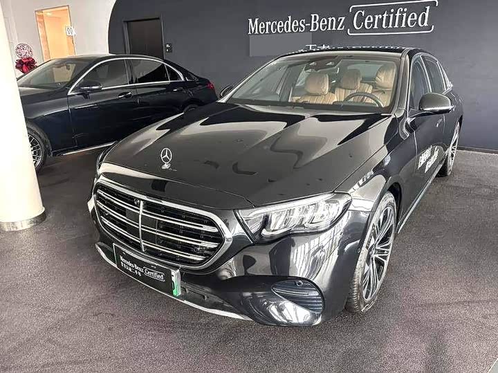 Mercedes-Benz E-Class Hybrid 2024 2024款 E 350 e L 插电式混合动力轿车