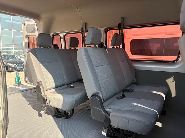 Foton Tuyano 2024 2024款 吉象多功能 2.0T手动 长轴中顶 后单胎5/6/7/9座