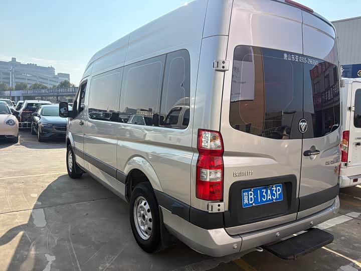 Foton Tuyano 2024 2024款 吉象多功能 2.0T手动 长轴中顶 后单胎5/6/7/9座