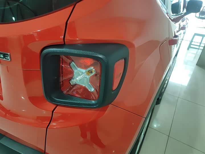 Jeep Renegade 2021 2021款 220T 自动精英版