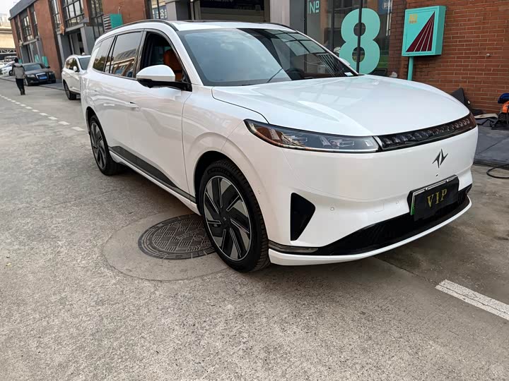 Dongfeng Yipai eπ 008 2025 2025款 210Max如奕版 5座