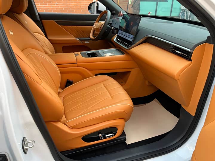 Dongfeng Yipai eπ 008 2025 2025款 210Max如奕版 5座