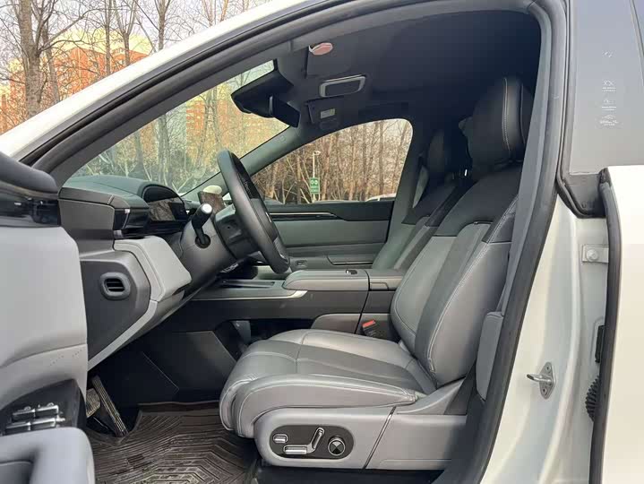 Zeekr 7X 2025 2025款 100kWh 长续航四驱智驾版