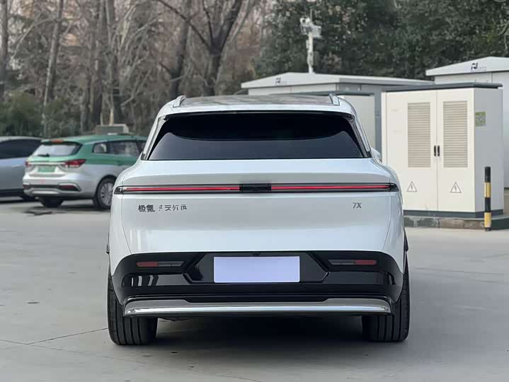 Zeekr 7X 2025 2025款 100kWh 长续航四驱智驾版