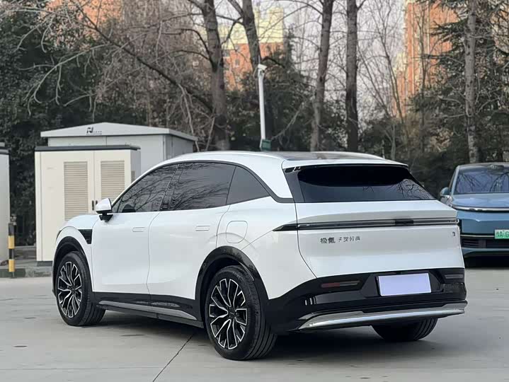 Zeekr 7X 2025 2025款 100kWh 长续航四驱智驾版