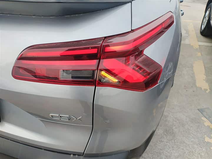 Citroen C5 X 2021 2021款 1.6T 享不凡