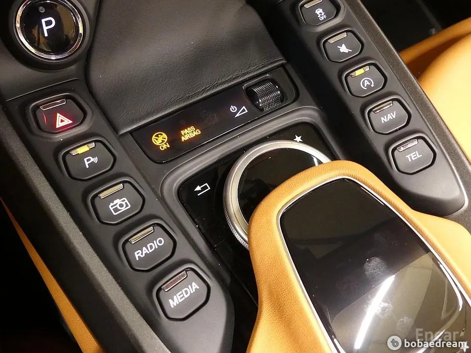 Aston Martin Vantage 2018 4.0 V8 Roadster