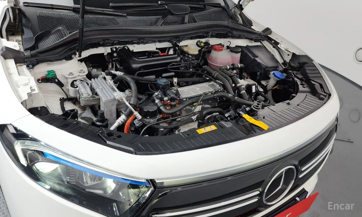 Mercedes-Benz EQA 2021 EQA250 AMG Line