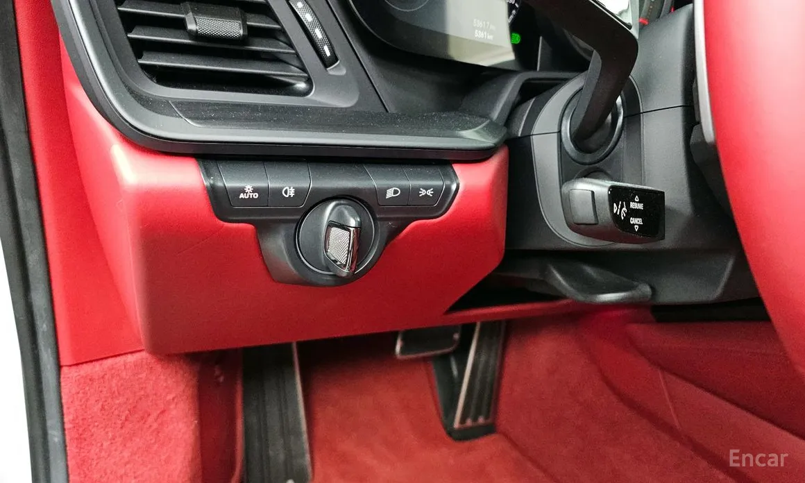 Porsche 911 2019 Carrera 4 GTS