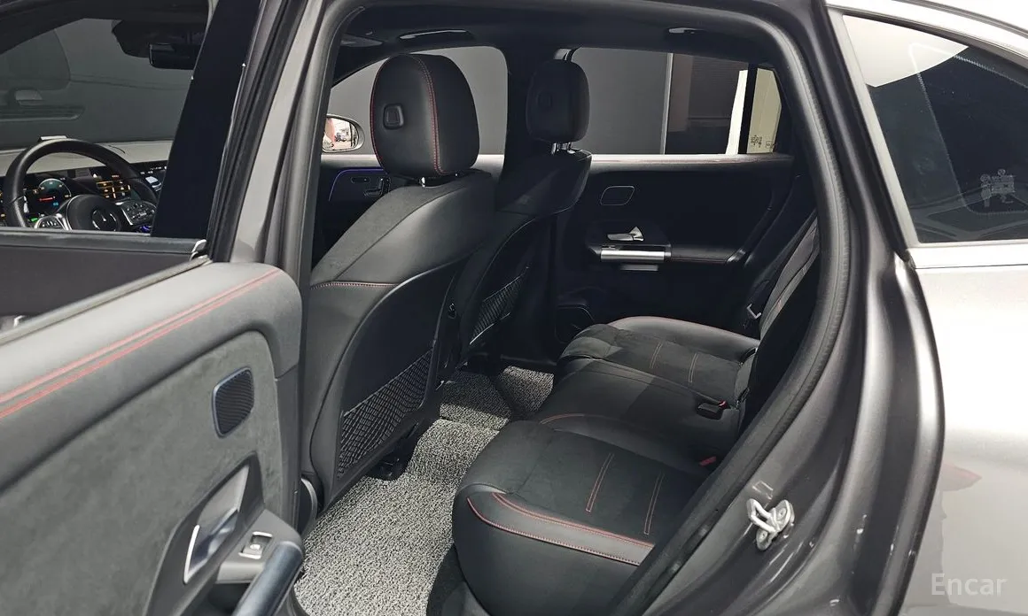 Mercedes-Benz EQA 2021 EQA250 AMG Line