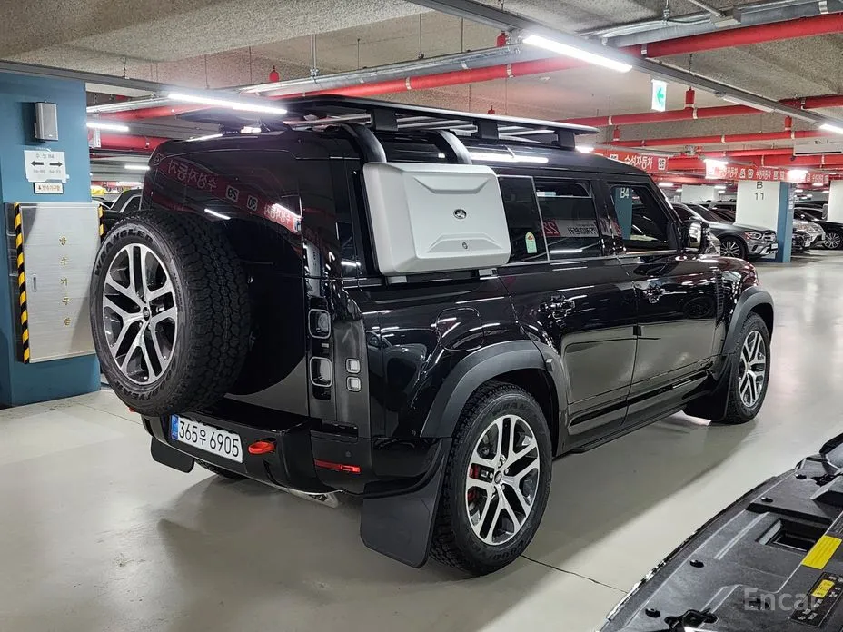 Land Rover Defender 2020 110 P400 X