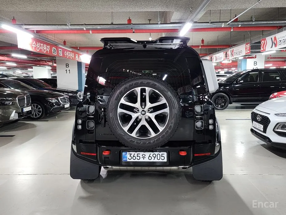 Land Rover Defender 2020 110 P400 X