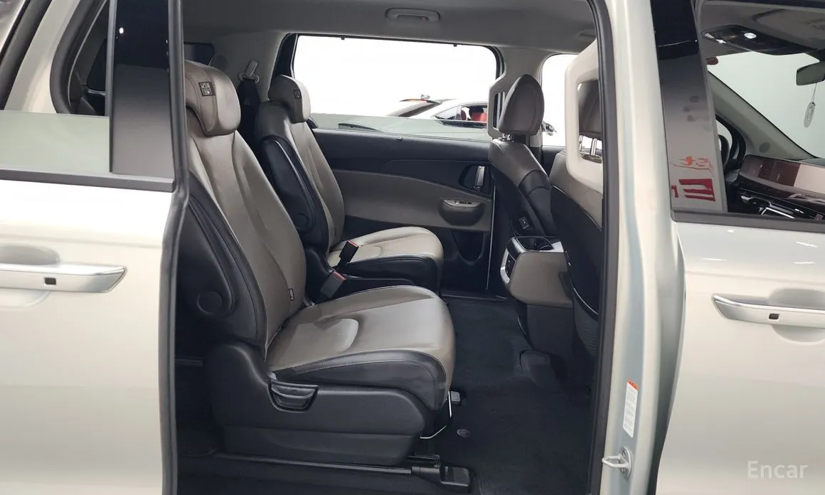 Kia Carnival 2023 Gasoline 9-Seater Noblesse
