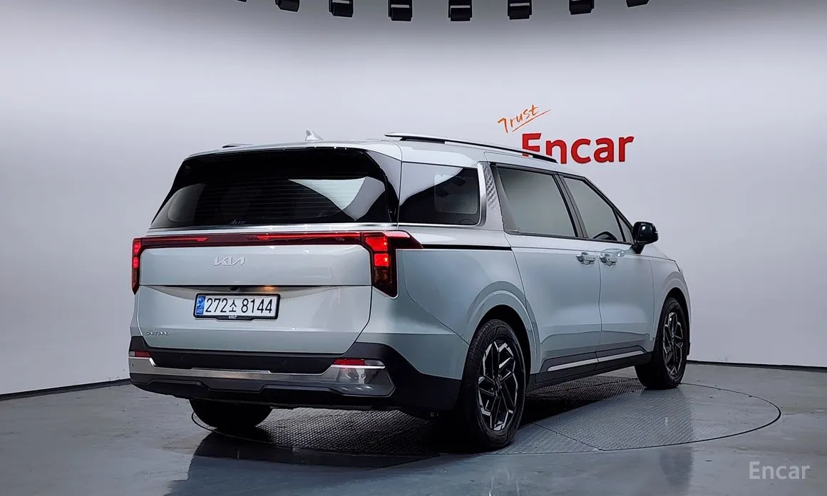 Kia Carnival 2023 Gasoline 9-Seater Noblesse