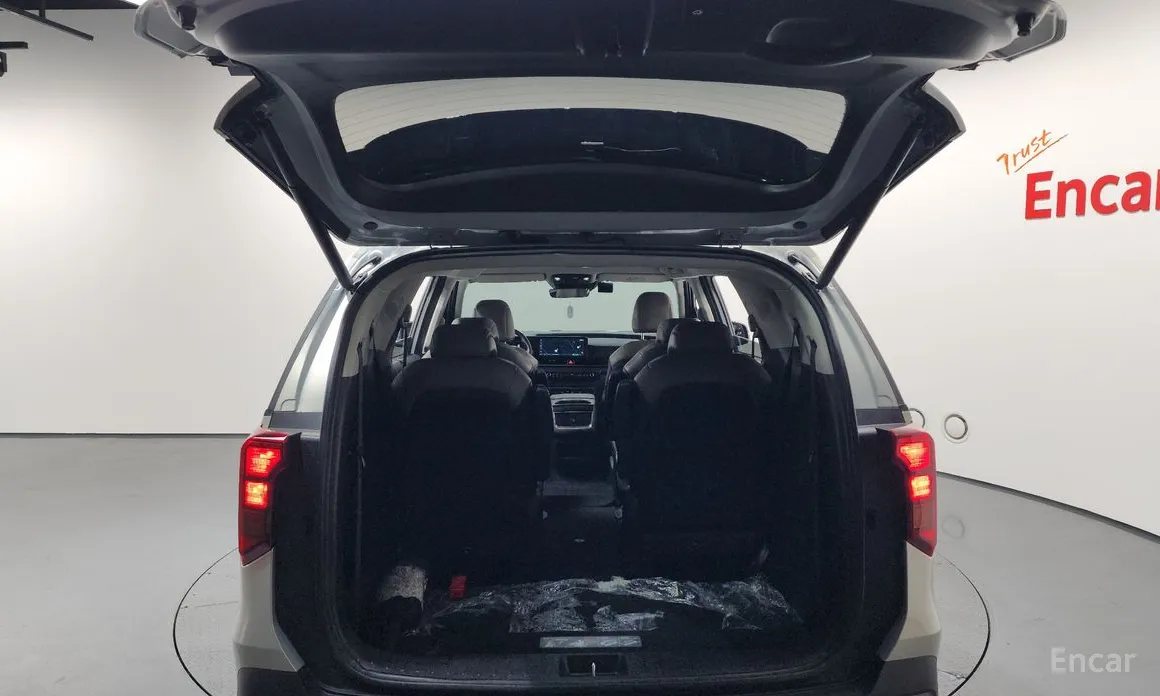 Kia Carnival 2023 Gasoline 9-Seater Noblesse