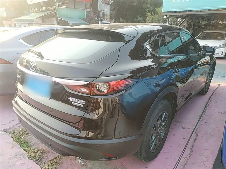 Mazda CX-4 2021 2021款 2.0L 自动两驱蓝天活力版