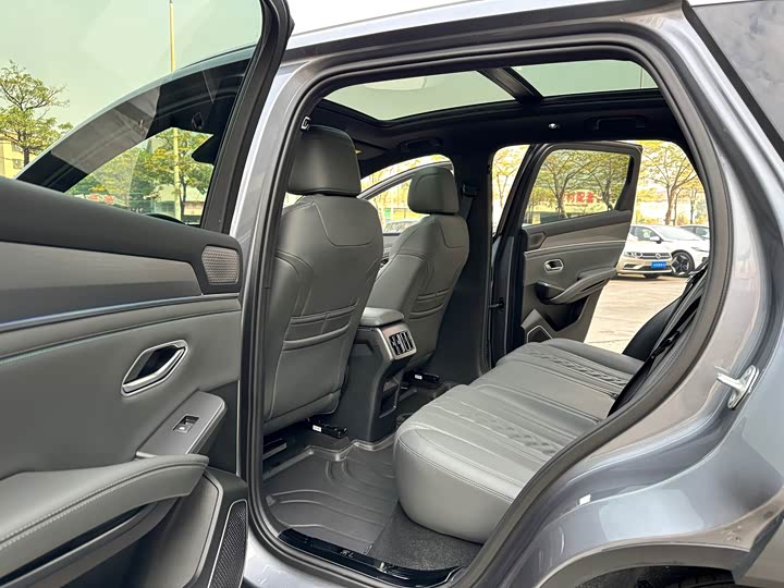 BYD Song L DM-i Hybrid 2025 2025款 智驾版 112km 超越型